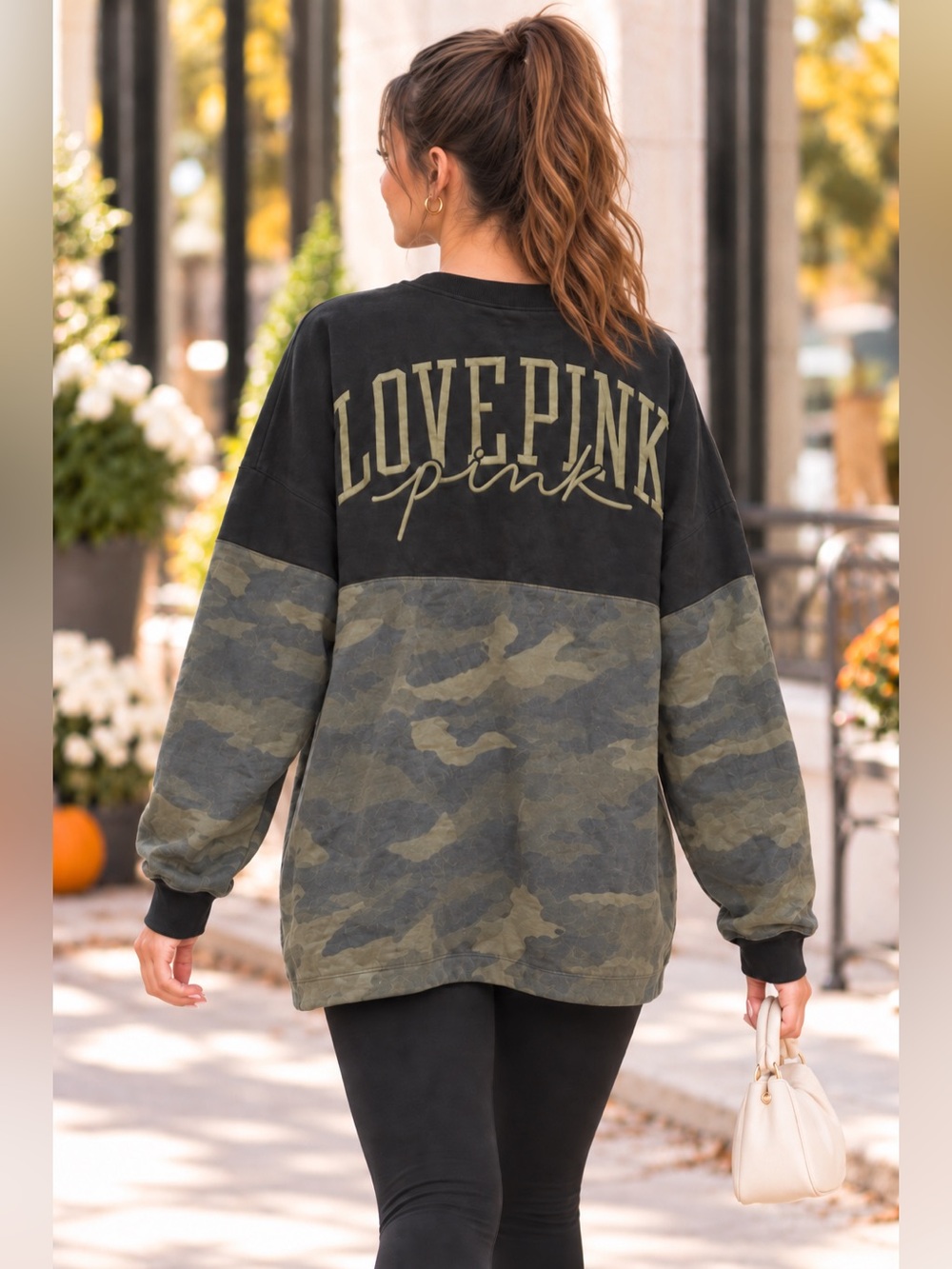 NWT Victoria’s Secret PINK Camo LOVE PINK Oversized Crewneck Large